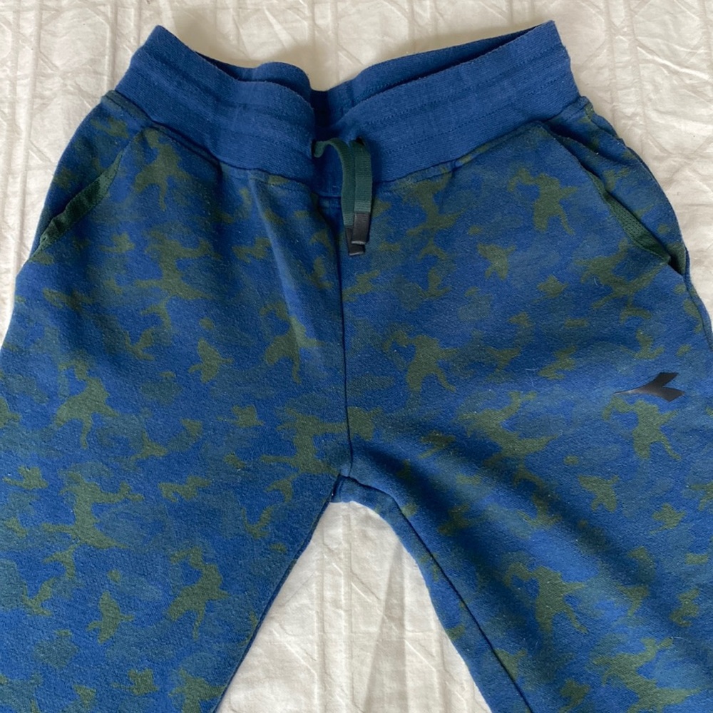 Diadora Joggers blue / green design boys Large